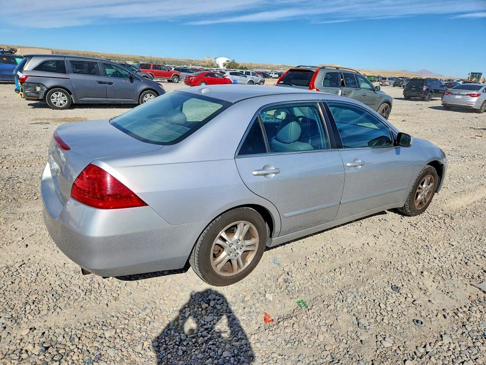 2007 Honda Accord მანქანა იყიდება აუქციონზე, vin: 1HGCM56887A140735, აუქციონის ნომერი: 66863676