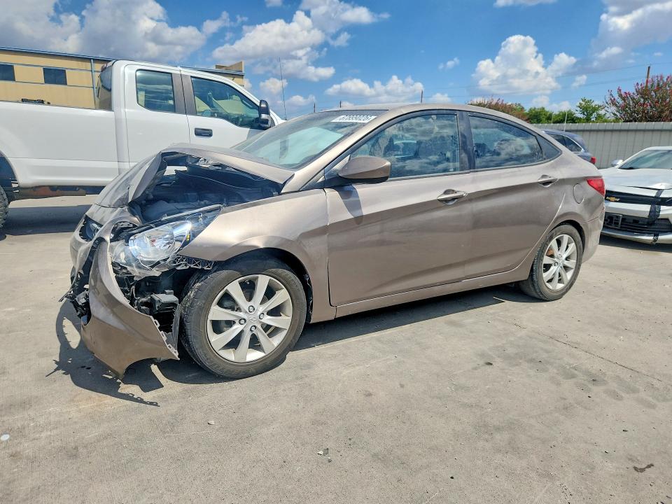 2013 Hyundai Accent მანქანა იყიდება აუქციონზე, vin: KMHCU4AE6DU455478, აუქციონის ნომერი: 67899026