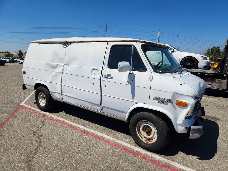 1992 Chevrolet G20 მანქანა იყიდება აუქციონზე, vin: 1GCEG25K9N7120210, აუქციონის ნომერი: 68200206