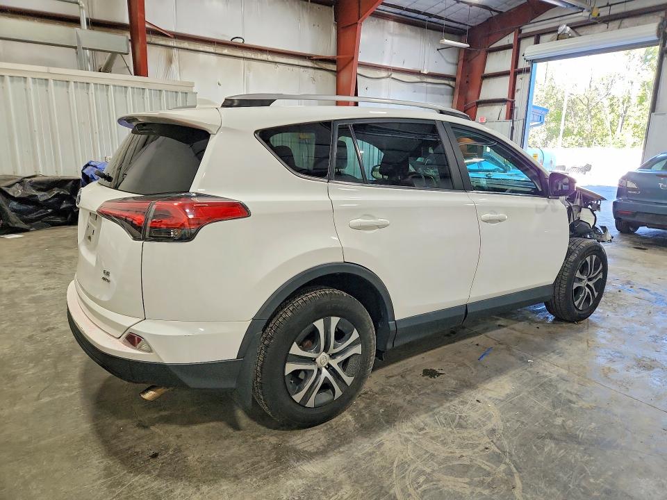 Продажа на аукционе авто 2018 Toyota Rav4, vin: 2T3BFREV4JW851800, номер лота: 68778116