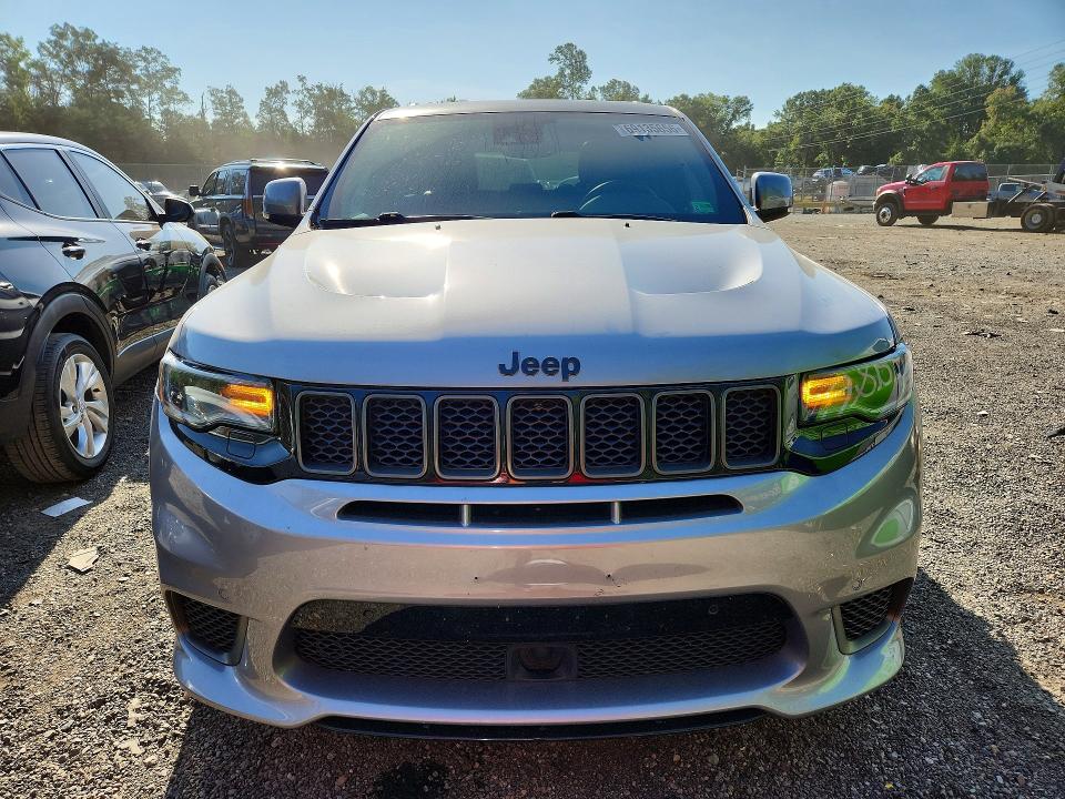 69135656 :رقم المزاد ، 1C4RJFN9XJC266611 vin ، 2018 Jeep Grand Cherokee مزاد بيع