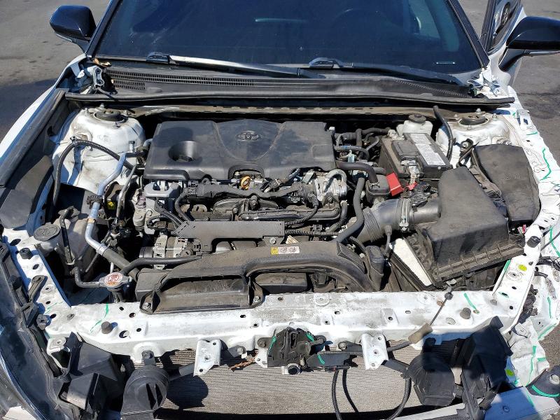 69904046 :رقم المزاد ، 4T1K61AK9MU470454 vin ، 2021 Toyota Camry مزاد بيع