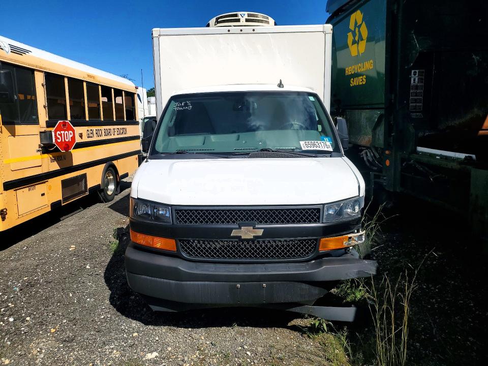 Продаж на аукціоні авто 2021 Chevrolet Express G3500, vin: 1GB0GRFP4M1171892, номер лоту: 65963176