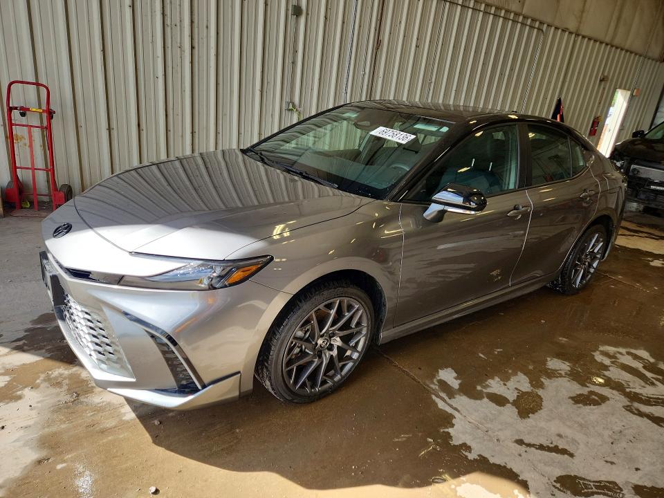 Auction sale of the 2026 Toyota Camry, vin: 4T1DBADK7TU542749, lot number: 69758136