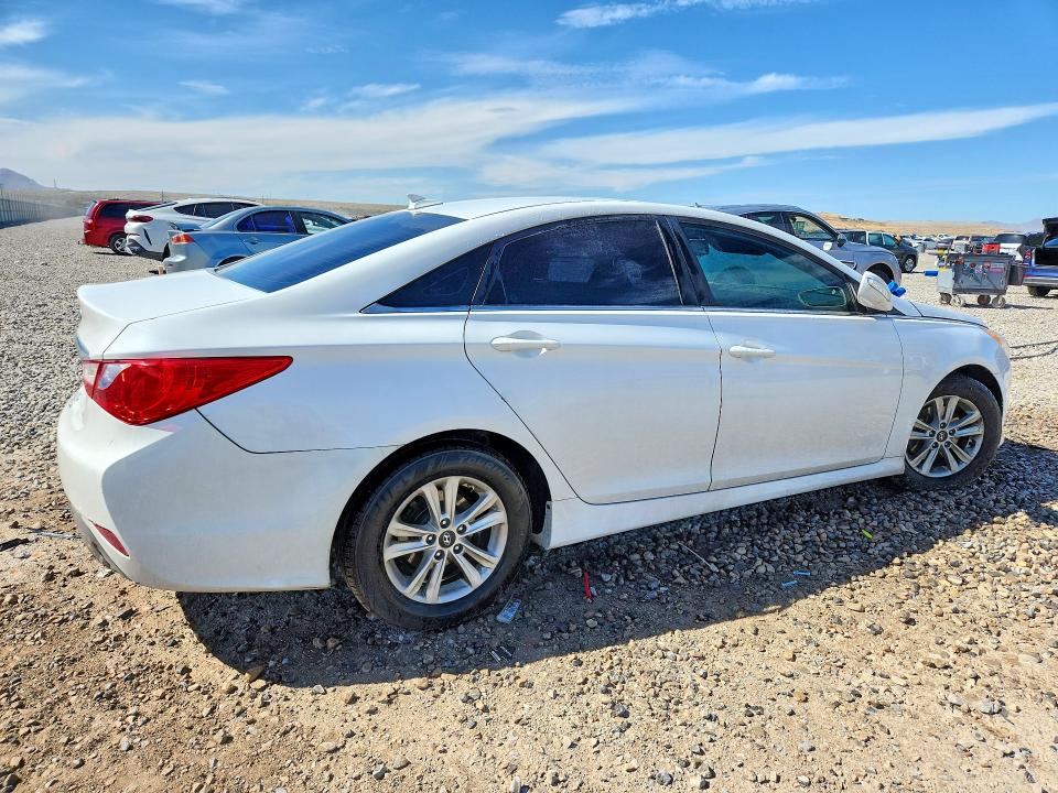 69389826 :رقم المزاد ، 5NPEB4AC8EH929816 vin ، 2014 Hyundai Sonata مزاد بيع