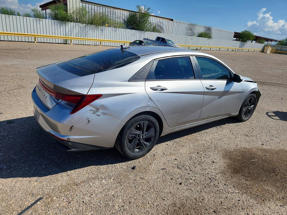 68756526 :رقم المزاد ، 5NPLM4AG7MH048303 vin ، 2021 Hyundai Elantra مزاد بيع