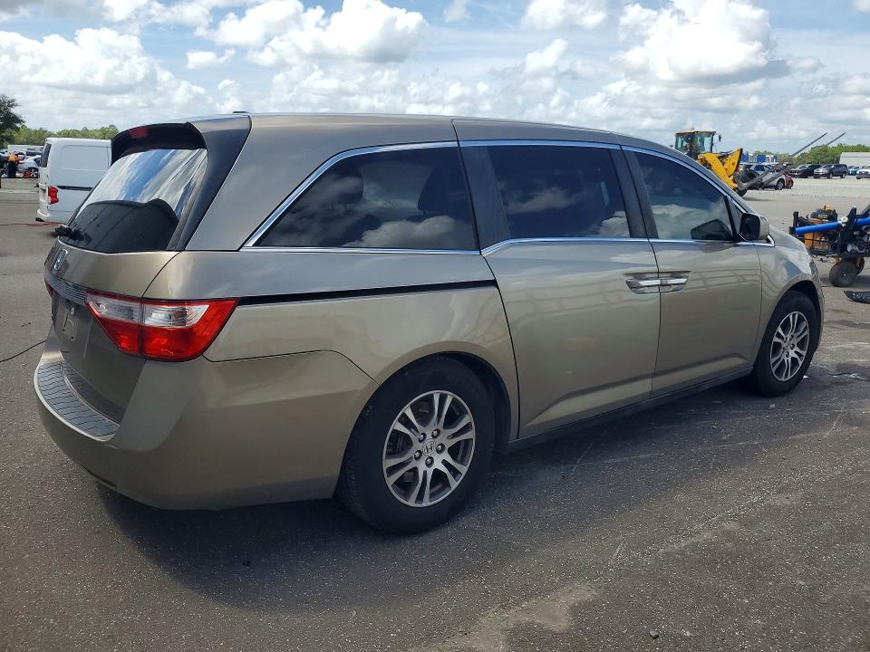 68895286 :رقم المزاد ، 5FNRL5H69BB035967 vin ، 2011 Honda Odyssey مزاد بيع