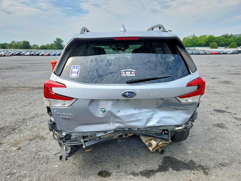 66665806 :رقم المزاد ، JF2SKAWC8KH523573 vin ، 2019 Subaru Forester مزاد بيع