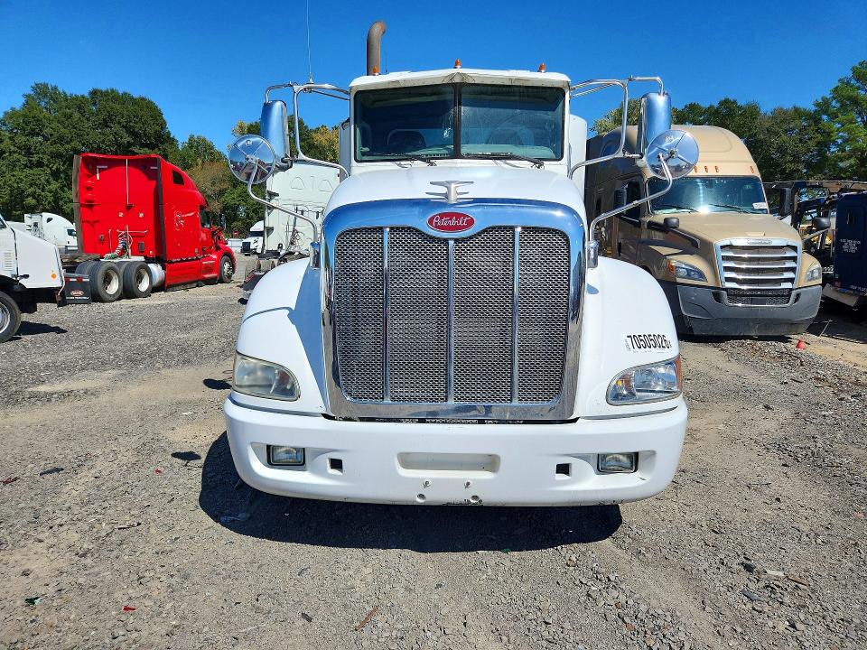 70505026 :رقم المزاد ، 1NPHD49X6CD148173 vin ، 2012 Peterbilt 386 مزاد بيع