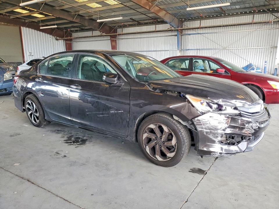Продажа на аукционе авто 2017 Honda Accord, vin: 1HGCR2F7XHA218585, номер лота: 68236866