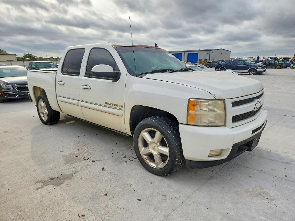 2011 Chevrolet Silverado მანქანა იყიდება აუქციონზე, vin: 3GCPKSE36BG369872, აუქციონის ნომერი: 70948956