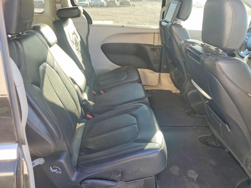 68240486 :رقم المزاد ، 2C4RC1EG9HR659836 vin ، 2017 Chrysler Pacifica مزاد بيع