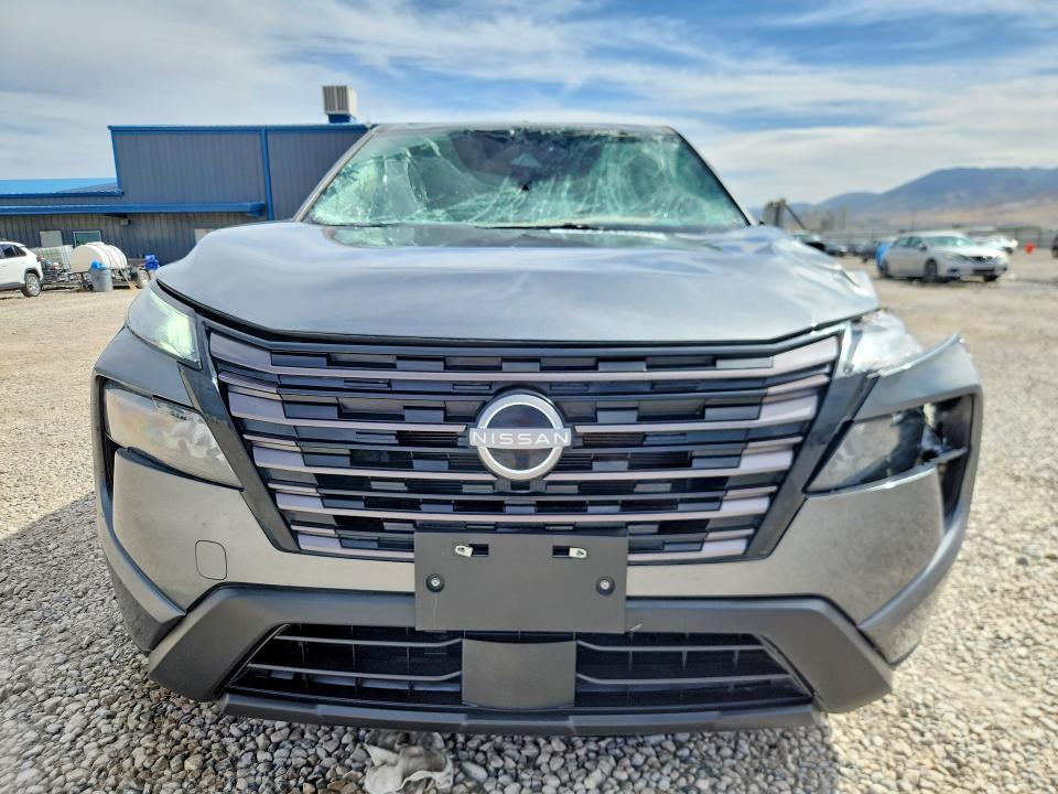 67712096 :رقم المزاد ، 5N1BT3BB0TC770326 vin ، 2026 Nissan Rogue مزاد بيع