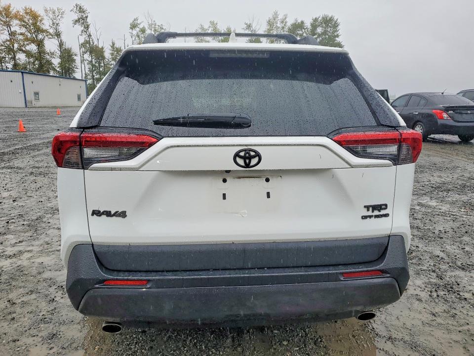 Продаж на аукціоні авто 2021 Toyota Rav4, vin: 2T3S1RFV8MW158231, номер лоту: 70804356