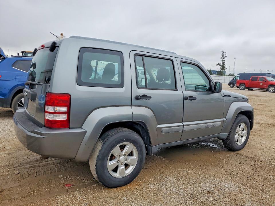69567676 :رقم المزاد ، 1C4PJLAK0CW111887 vin ، 2012 Jeep Liberty مزاد بيع