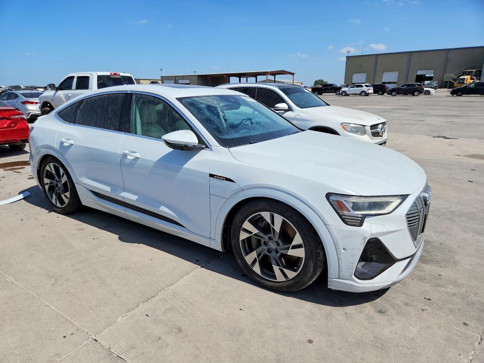 Продаж на аукціоні авто 2021 Audi E-tron, vin: WA12AAGE0MB000548, номер лоту: 68918606