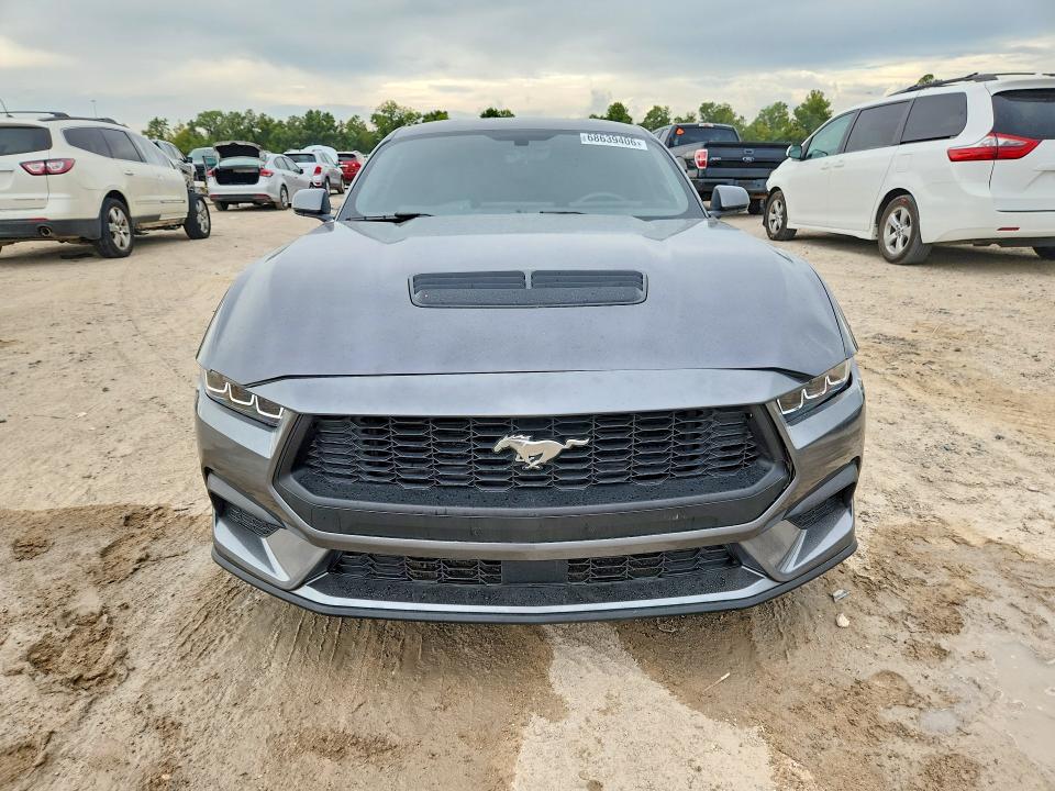 68639406 :رقم المزاد ، 1FA6P8TH5S5131426 vin ، 2025 Ford Mustang مزاد بيع