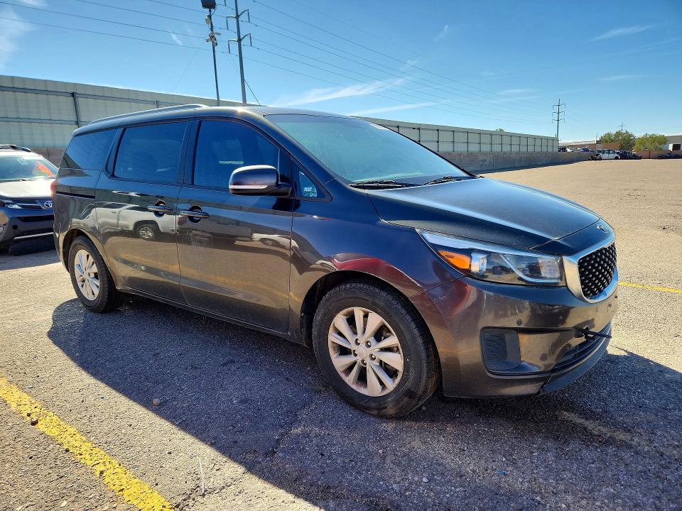 2017 Kia Sedona მანქანა იყიდება აუქციონზე, vin: KNDMB5C1XH6330895, აუქციონის ნომერი: 69078096