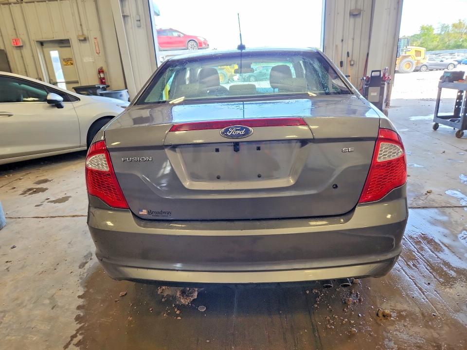 2010 Ford Fusion მანქანა იყიდება აუქციონზე, vin: 3FAHP0HA3AR326488, აუქციონის ნომერი: 70729096