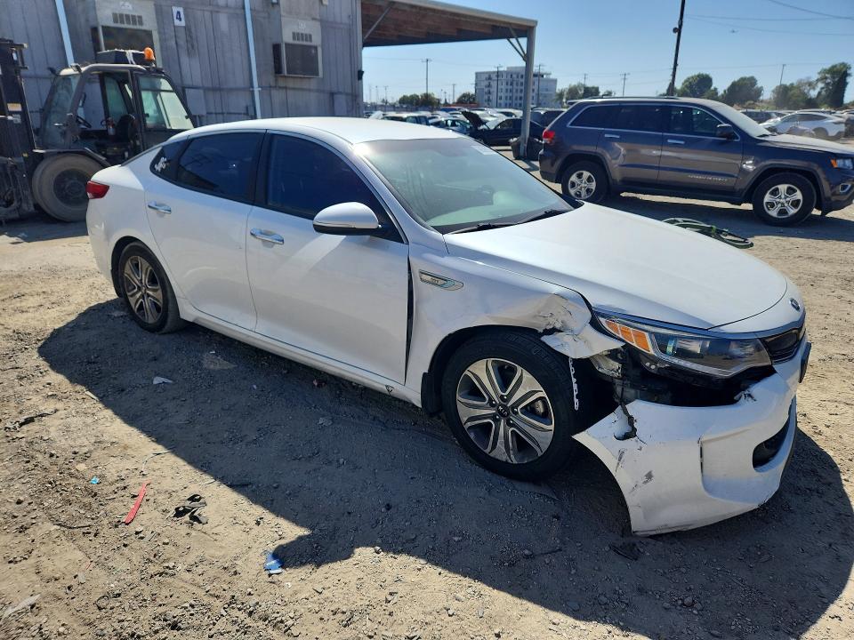 2018 Kia Optima Hybrid მანქანა იყიდება აუქციონზე, vin: KNAGU4LE8J5022704, აუქციონის ნომერი: 69596256