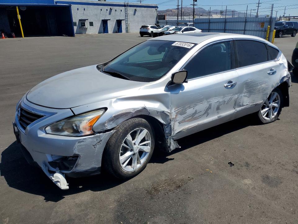 2015 Nissan Altima მანქანა იყიდება აუქციონზე, vin: 1N4AL3AP7FC595791, აუქციონის ნომერი: 67032016