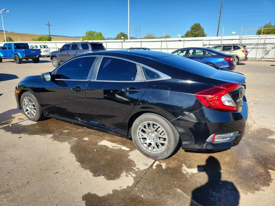 66967746 :رقم المزاد ، 2HGFC2F5XHH549570 vin ، 2017 Honda Civic مزاد بيع
