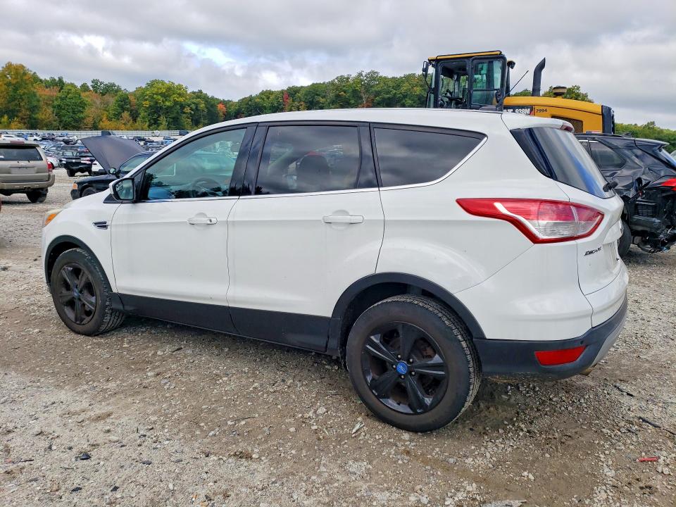 2014 Ford Escape მანქანა იყიდება აუქციონზე, vin: 1FMCU0GX3EUB85533, აუქციონის ნომერი: 70828886