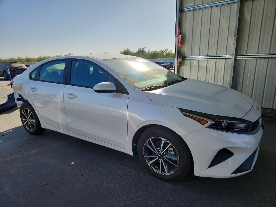 68839566 :رقم المزاد ، 3KPF24AD7PE605194 vin ، 2023 Kia Forte مزاد بيع
