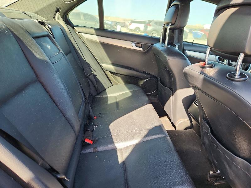 2013 Mercedes-benz C მანქანა იყიდება აუქციონზე, vin: WDDGF4HB3DR267618, აუქციონის ნომერი: 67335996