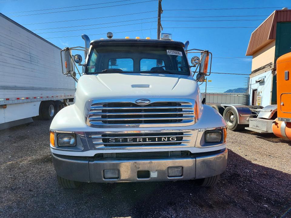 Продажа на аукционе авто 2002 Sterling Truck M, vin: 2FZAAHAK22AH97221, номер лота: 67376936