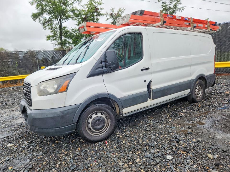 70037876 :رقم المزاد ، 1FTYE1ZG1HKA86218 vin ، 2017 Ford Transit مزاد بيع