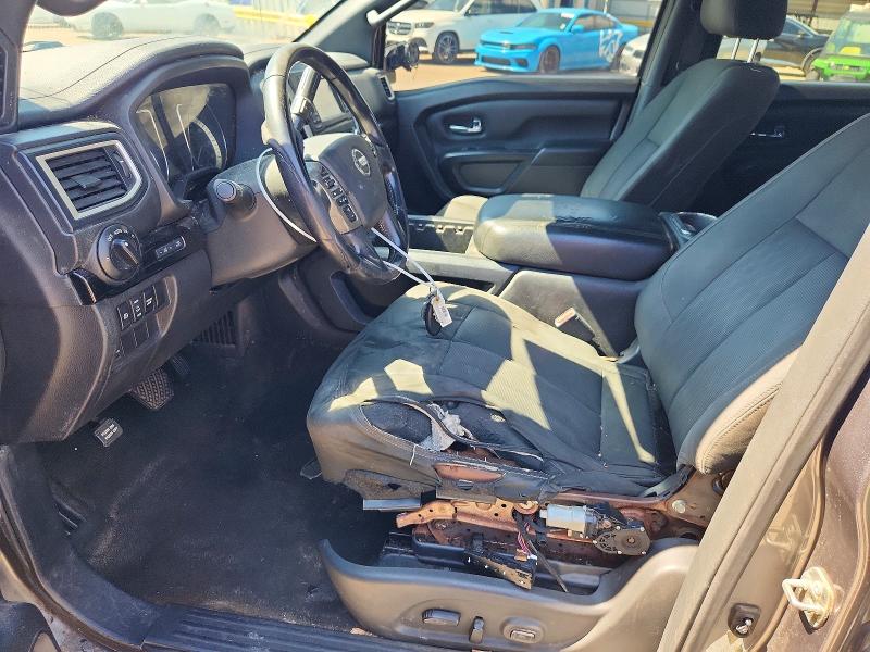 69014466 :رقم المزاد ، 1N6AA1E64JN534379 vin ، 2018 Nissan Titan مزاد بيع
