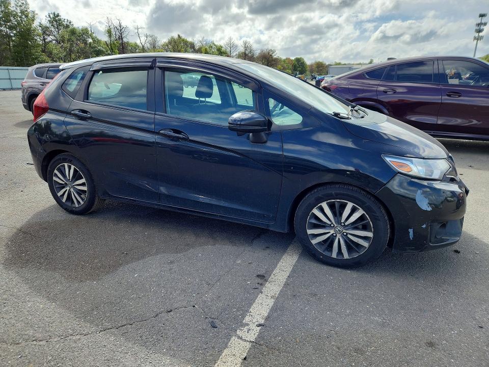 2015 Honda Fit მანქანა იყიდება აუქციონზე, vin: 3HGGK5H86FM757492, აუქციონის ნომერი: 70022556