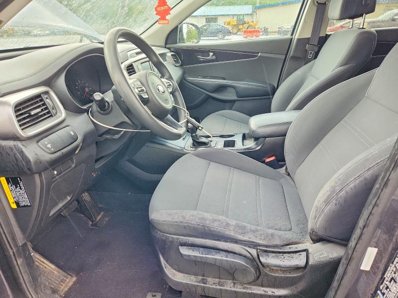67045176 :رقم المزاد ، 5XYPGDA37HG258919 vin ، 2017 Kia Sorento مزاد بيع