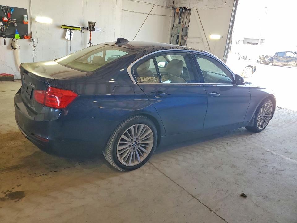 67274466 :رقم المزاد ، WBA3A5C58FF609001 vin ، 2015 Bmw 328 مزاد بيع