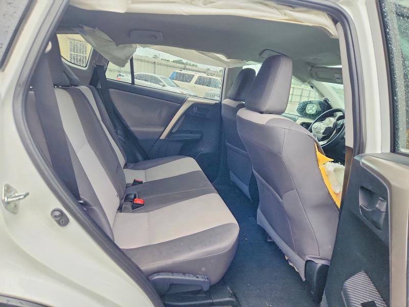 67930826 :رقم المزاد ، 2T3BFREV7FW361813 vin ، 2015 Toyota Rav4 مزاد بيع
