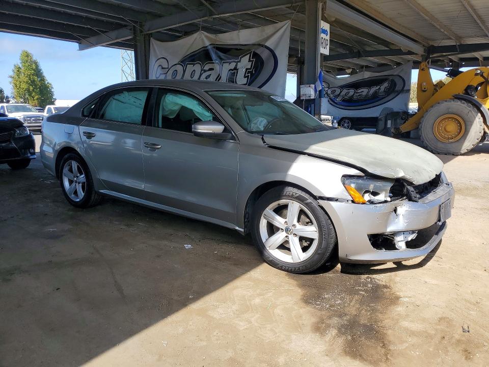 Продаж на аукціоні авто 2013 Volkswagen Passat, vin: 1VWBP7A38DC124444, номер лоту: 68625126