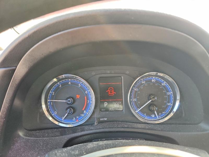 Продаж на аукціоні авто 2017 Toyota Corolla, vin: 5YFBURHE6HP727808, номер лоту: 68754216