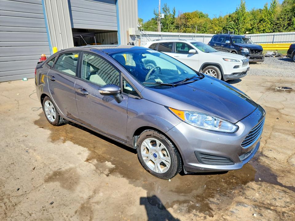 70453536 :رقم المزاد ، 3FADP4BJ9EM211122 vin ، 2014 Ford Fiesta مزاد بيع
