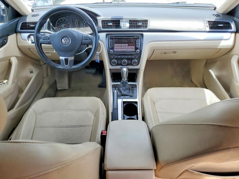 2012 Volkswagen Passat მანქანა იყიდება აუქციონზე, vin: 1VWBP7A35CC085682, აუქციონის ნომერი: 67484616