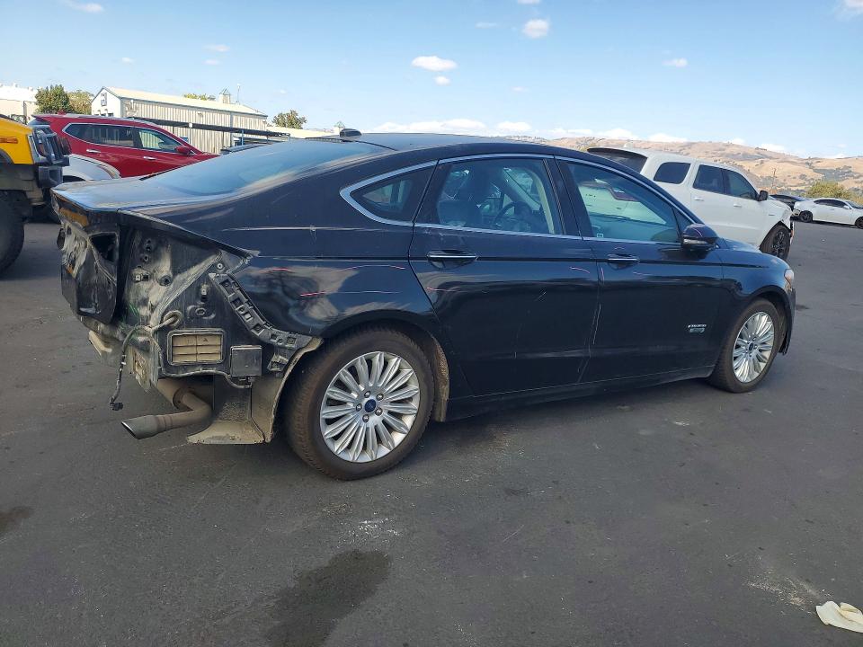 69410696 :رقم المزاد ، 3FA6P0SU9DR310388 vin ، 2013 Ford Fusion مزاد بيع