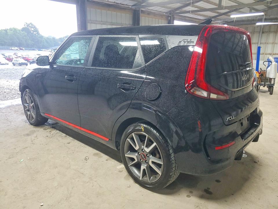 69872476 :رقم المزاد ، KNDJ63AU2N7805180 vin ، 2022 Kia Soul مزاد بيع