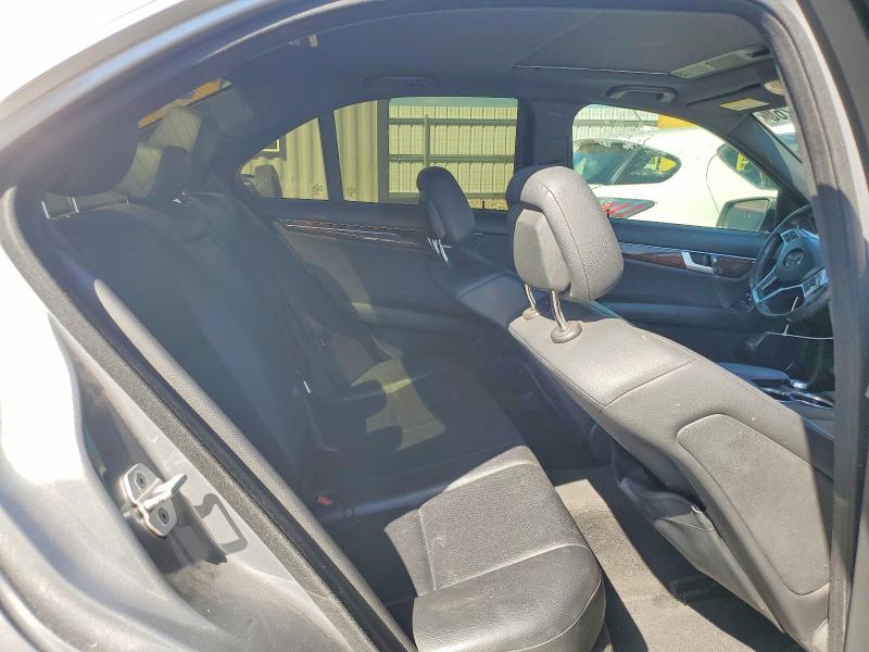 2014 Mercedes-benz C მანქანა იყიდება აუქციონზე, vin: WDDGF4HB0EA968035, აუქციონის ნომერი: 68347266