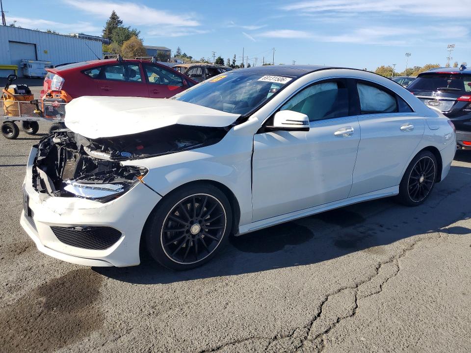 69131506 :رقم المزاد ، WDDSJ4GB1FN215148 vin ، 2015 Mercedes-benz Cla مزاد بيع