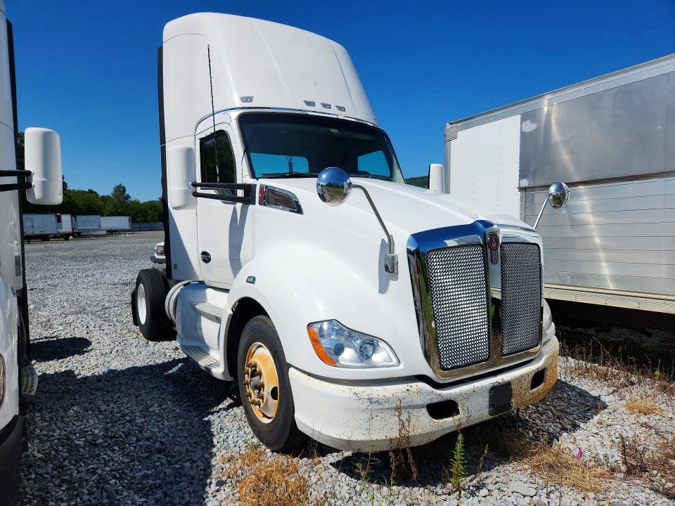 2014 Kenworth T680 მანქანა იყიდება აუქციონზე, vin: 1XKYA48X4EJ402988, აუქციონის ნომერი: 65239616