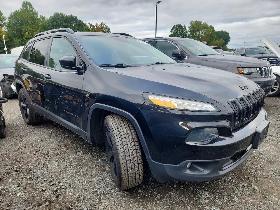 69291666 :رقم المزاد ، 1C4PJMCX9JD516282 vin ، 2018 Jeep Cherokee مزاد بيع
