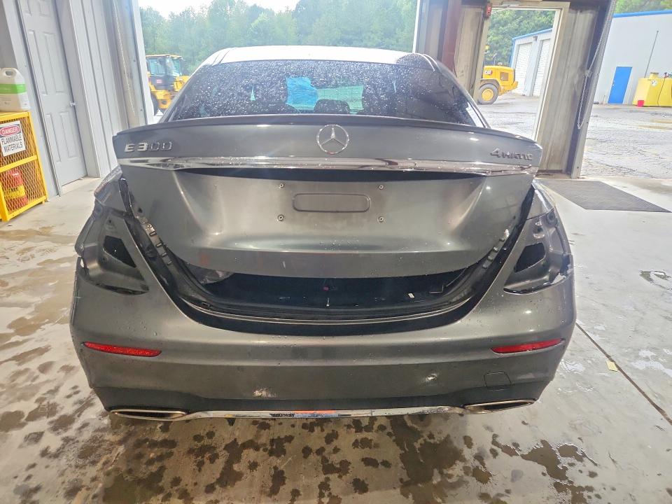 69573646 :رقم المزاد ، WDDZF4KB3HA049975 vin ، 2017 Mercedes-benz E مزاد بيع