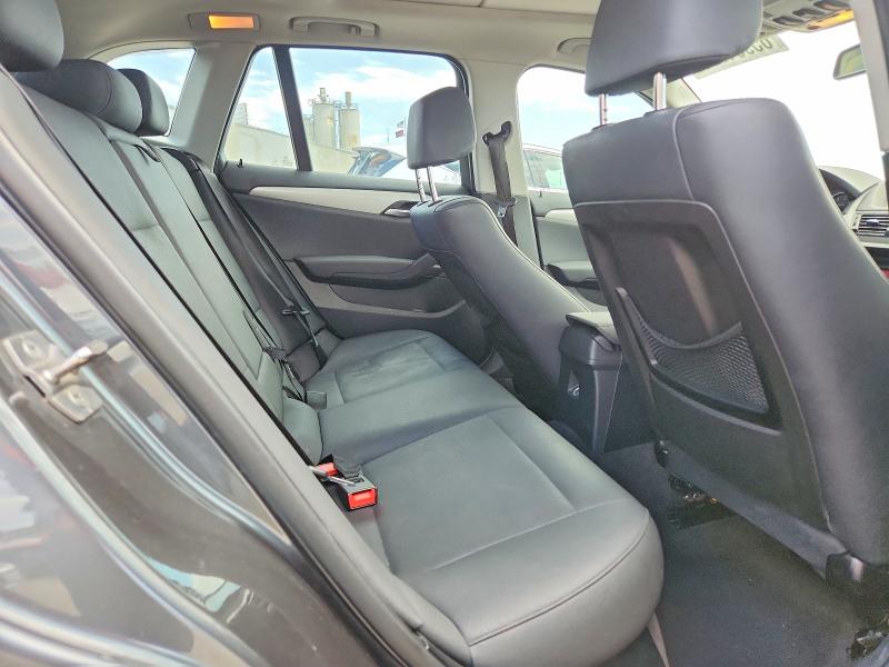 65961726 :رقم المزاد ، WBAVM1C57FV315376 vin ، 2015 Bmw X1 مزاد بيع