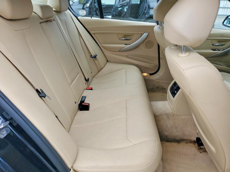 70483866 :رقم المزاد ، WBA3B1C59FK138957 vin ، 2015 Bmw 320 مزاد بيع
