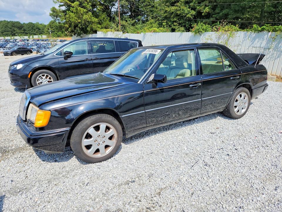 69936096 :رقم المزاد ، WDBEA30E2NB577543 vin ، 1992 Mercedes-benz 300 مزاد بيع